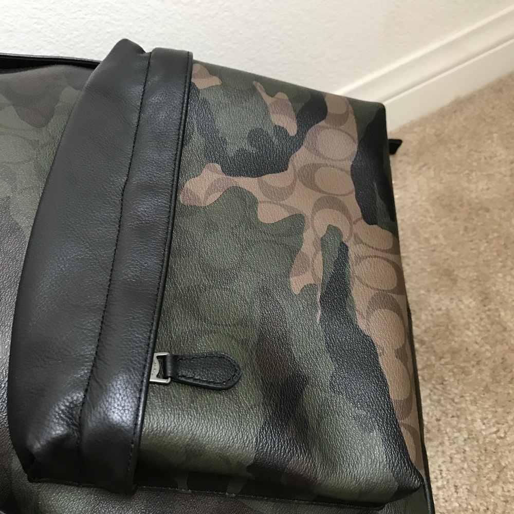 $550 NWT COACH CHARLES  Signature Camo F59914 - Picture 3 of 8